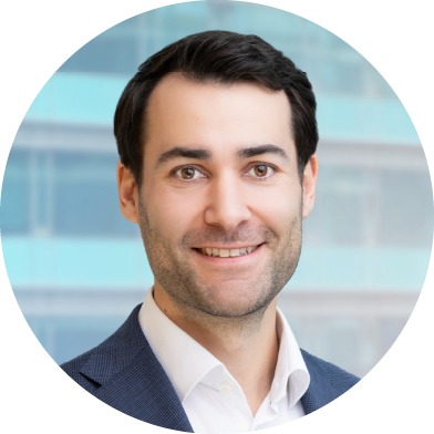 Tyler Ness + ' ' + Directeur régional 